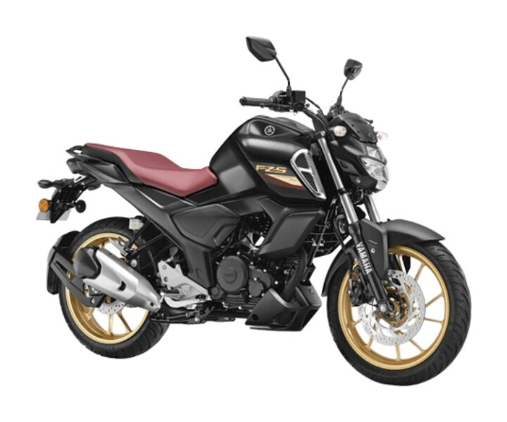 YAMAHA FZS FI V3 DELUXE METALLIC BLACK