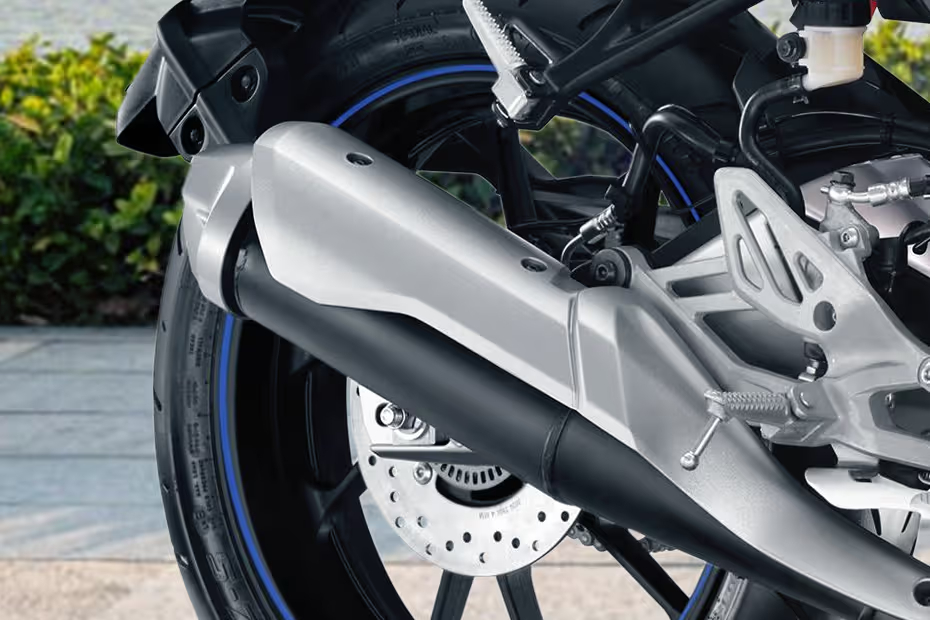 https://www.motoverse.az/wp-content/uploads/2025/06/Motosiklet_YAMAHA_R15_M_YZF155D-A_MOTOGP_EDITION_MONSTER_155_CC_2024_4.jpg 