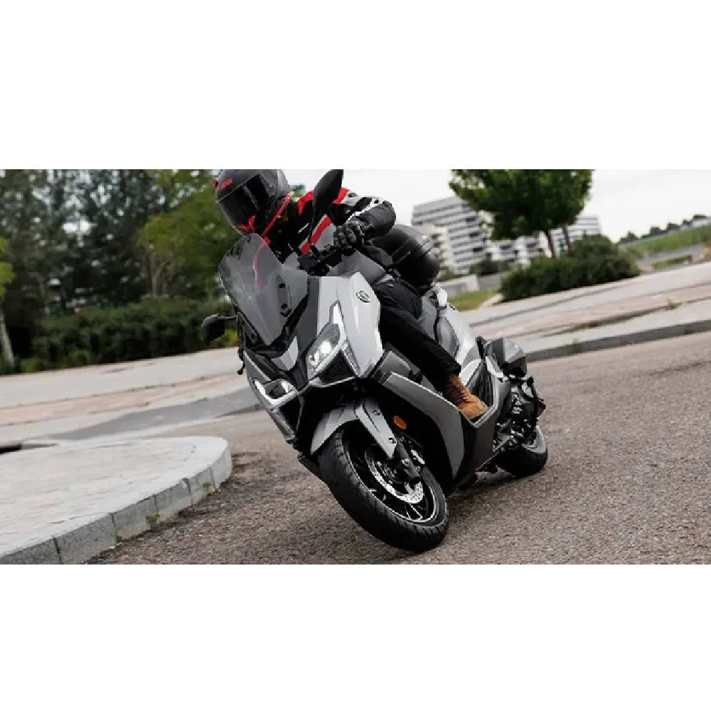 Moped VOGE SR150GT (LX150T-29C) (4) Moped VOGE SR150GT (LX150T-29C) (4)